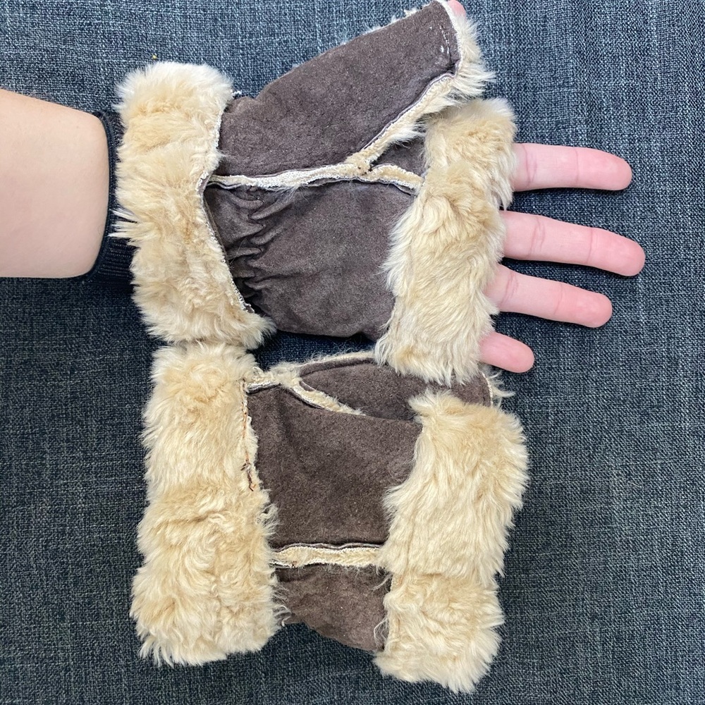 WILSONS LEATHER fur glovettes